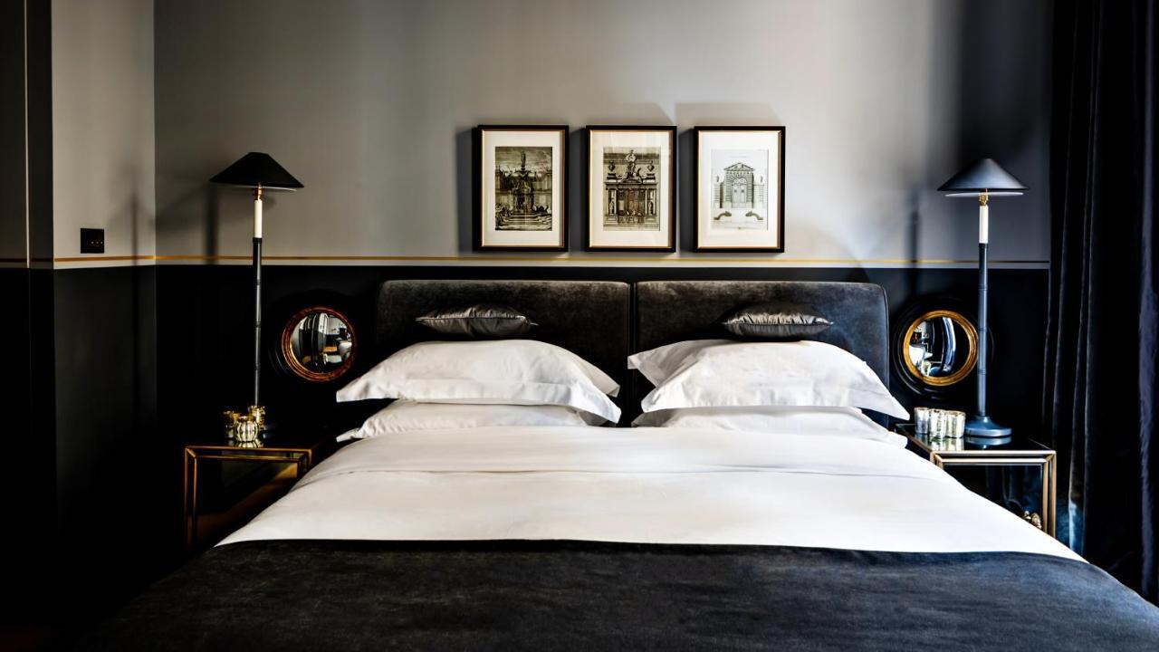 Monsieur George Hotel & Spa - Champs-Elysees Paříž Exteriér fotografie A room at the Hotel Axelmannstein